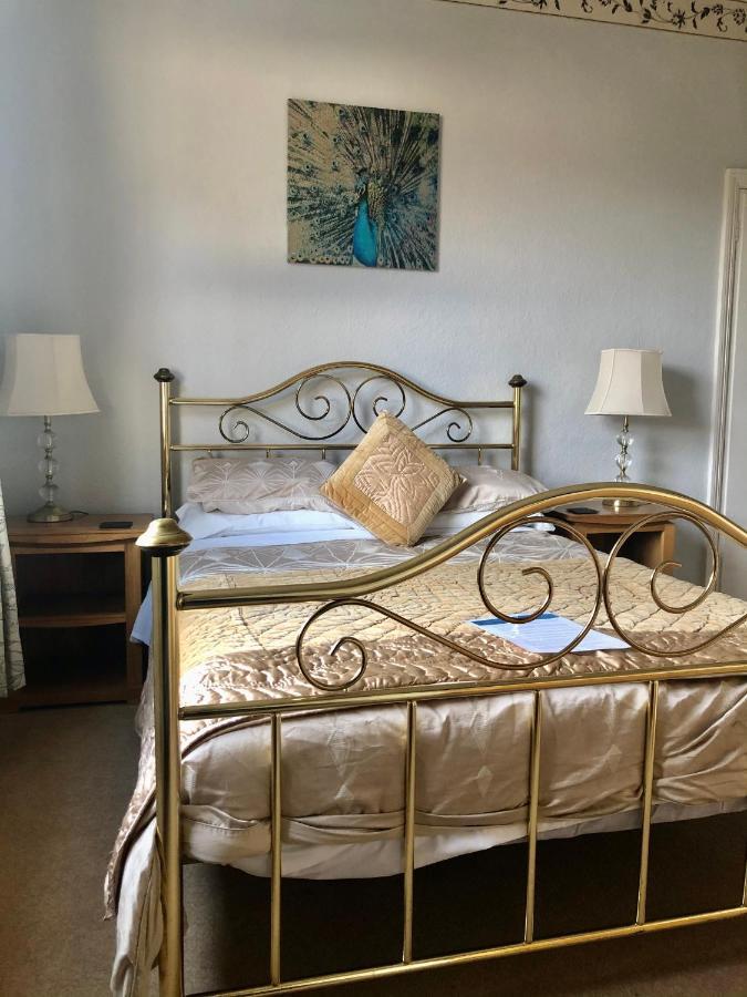 ブロードウェイ Brook House Bed & Breakfast エクステリア 写真