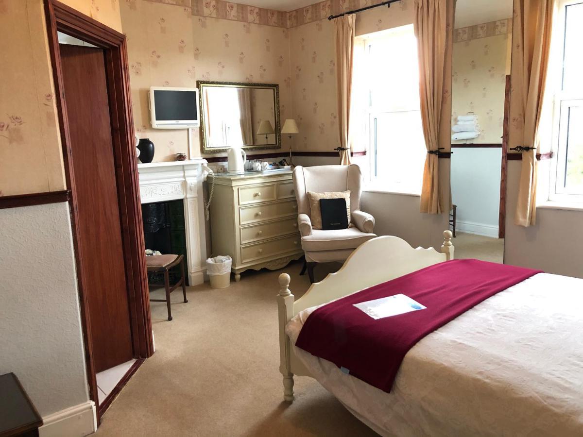 ブロードウェイ Brook House Bed & Breakfast エクステリア 写真